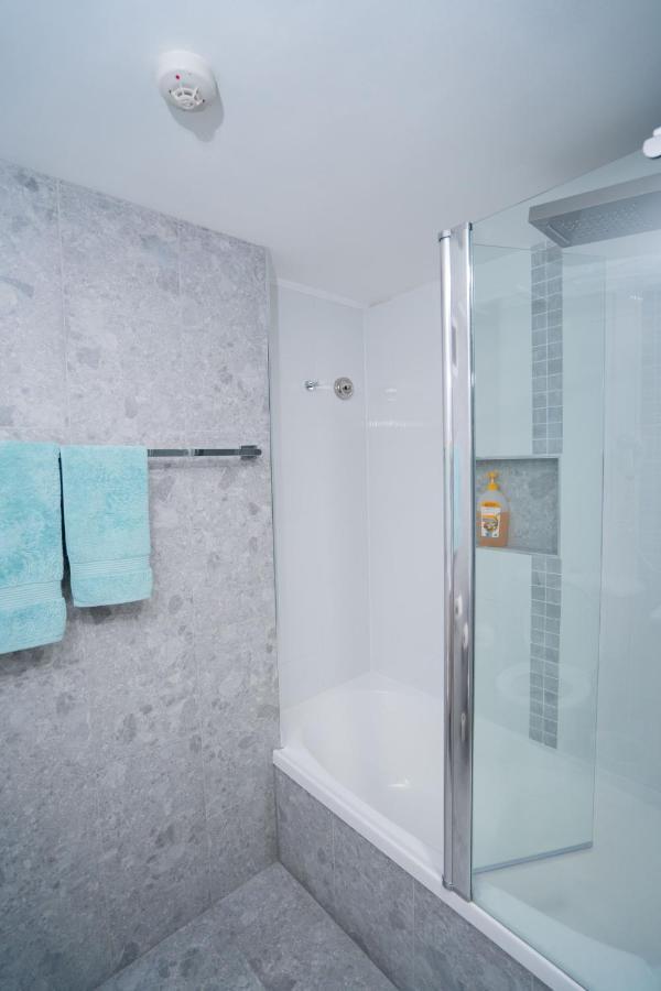 גולד קוסט Large Surfers Paradise Apartment With Fantastic Views מראה חיצוני תמונה