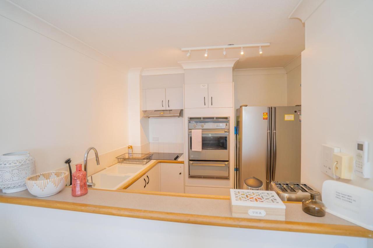 גולד קוסט Large Surfers Paradise Apartment With Fantastic Views מראה חיצוני תמונה